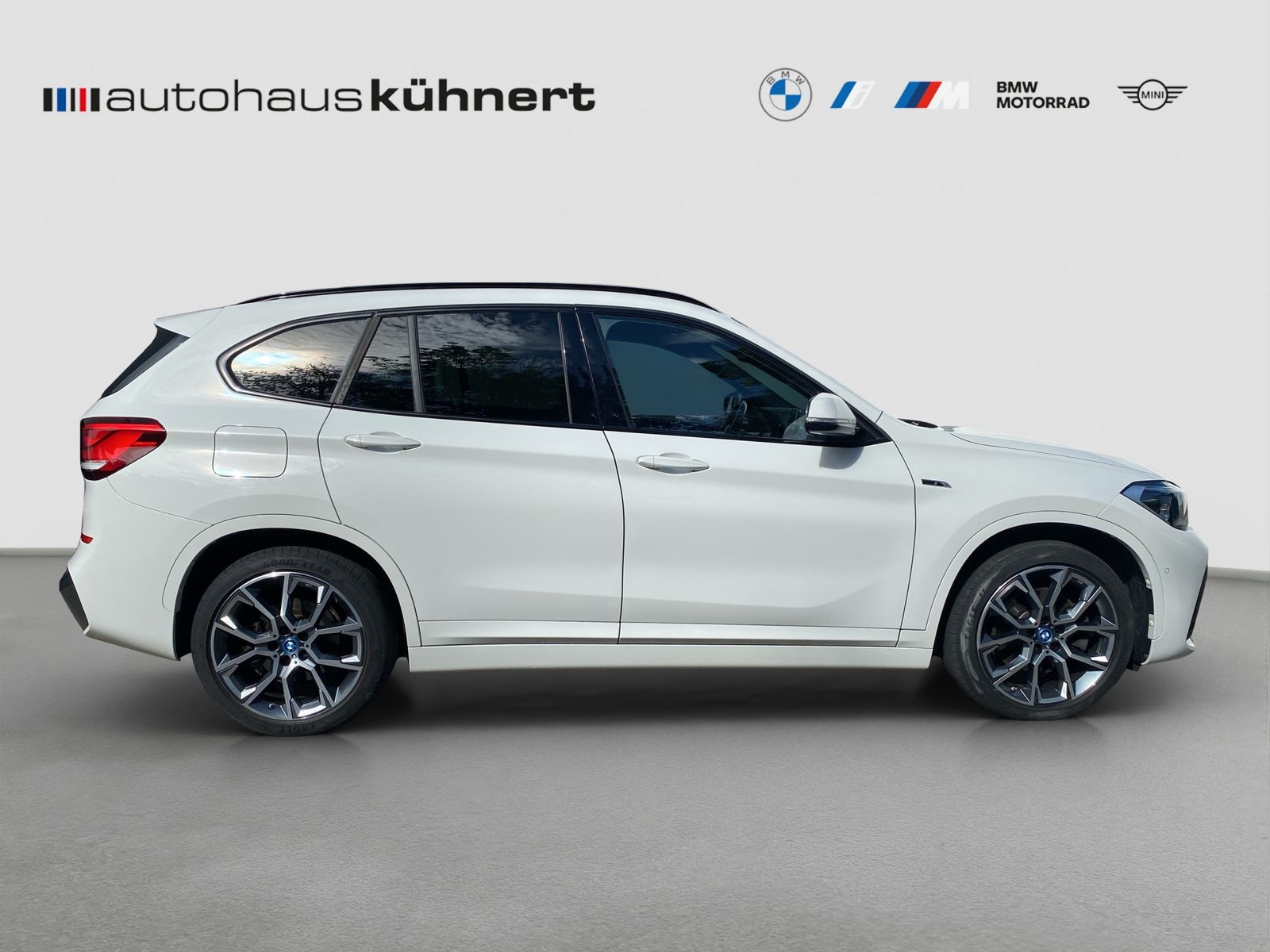 BMW X1 xDrive25e M-Sport - Samsaru's Car Outlet
