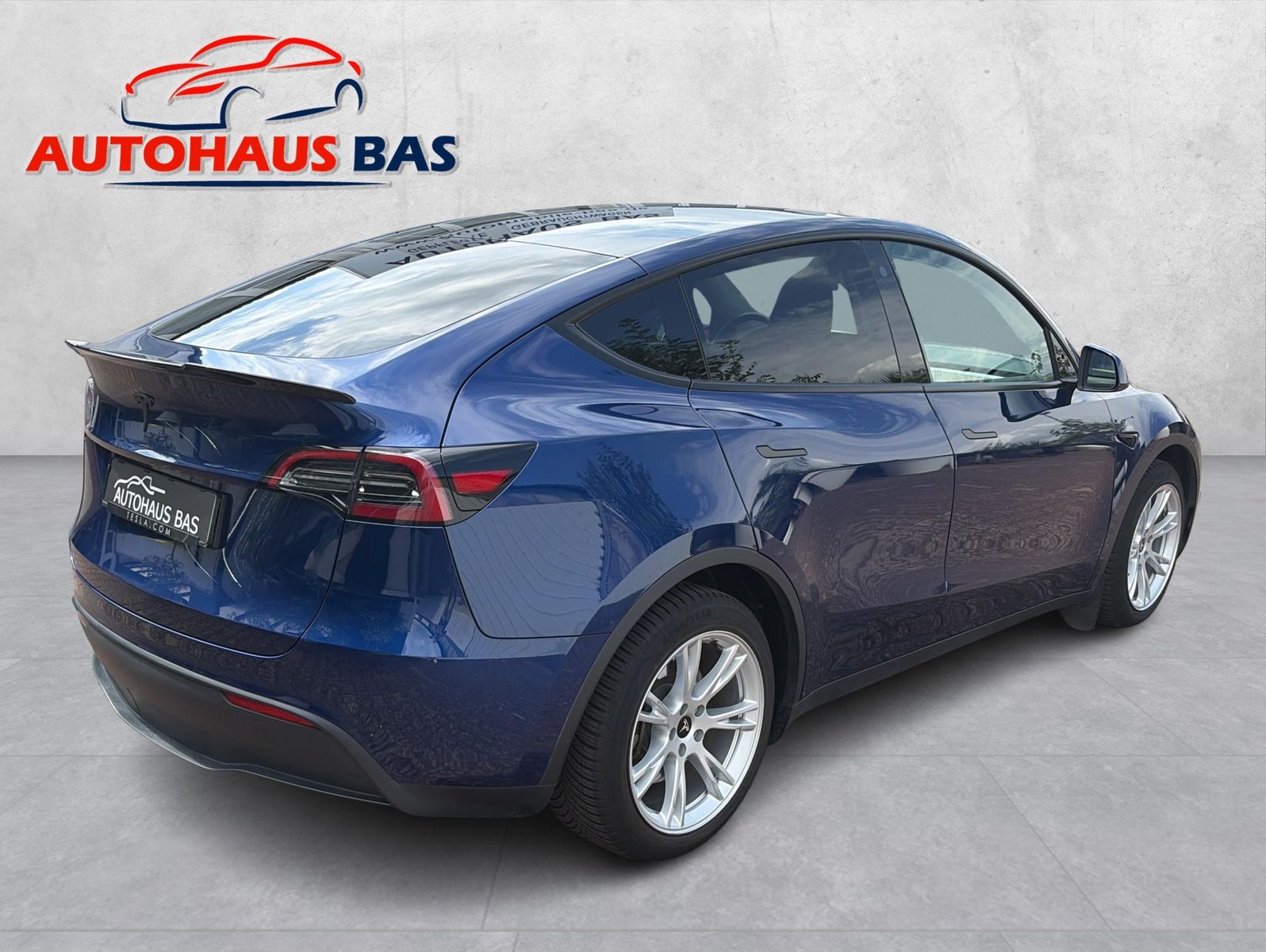 Tesla Model Y RWD * unfallfrei * 1.Hand