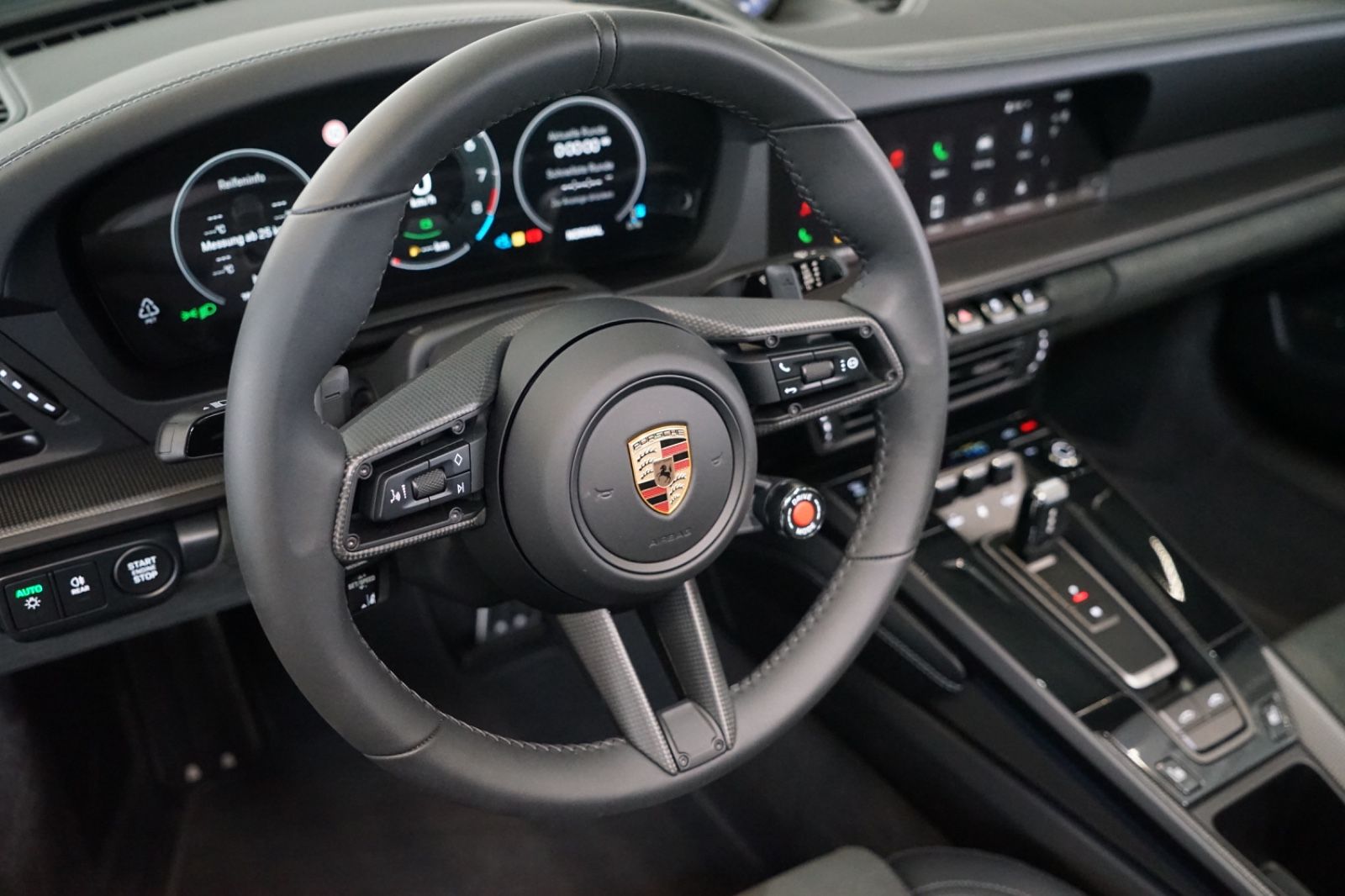 Porsche Targa 4 GTS + MY25 + CARBON + BOSE + 360