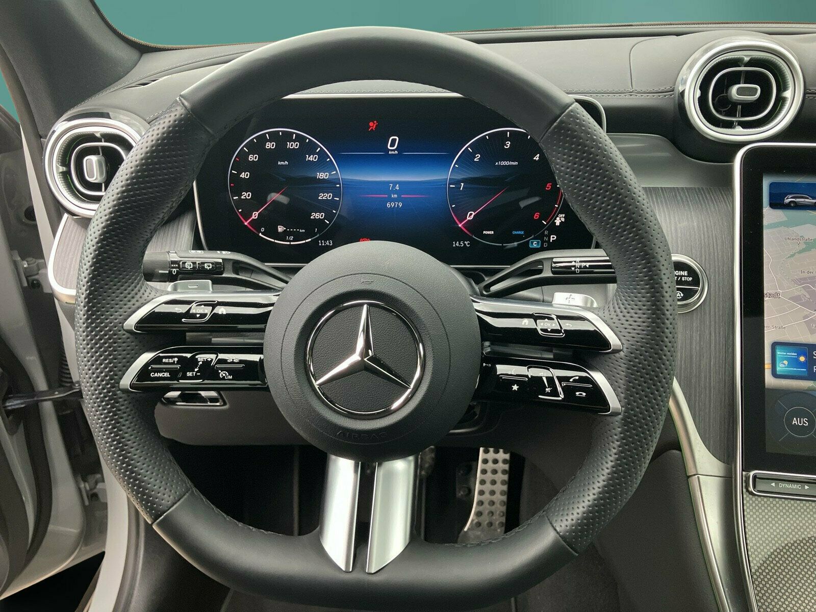 Mercedes-Benz GLC 220 d 4M AMG+NIGHT+20"+AHK+DISTR+PANO+360