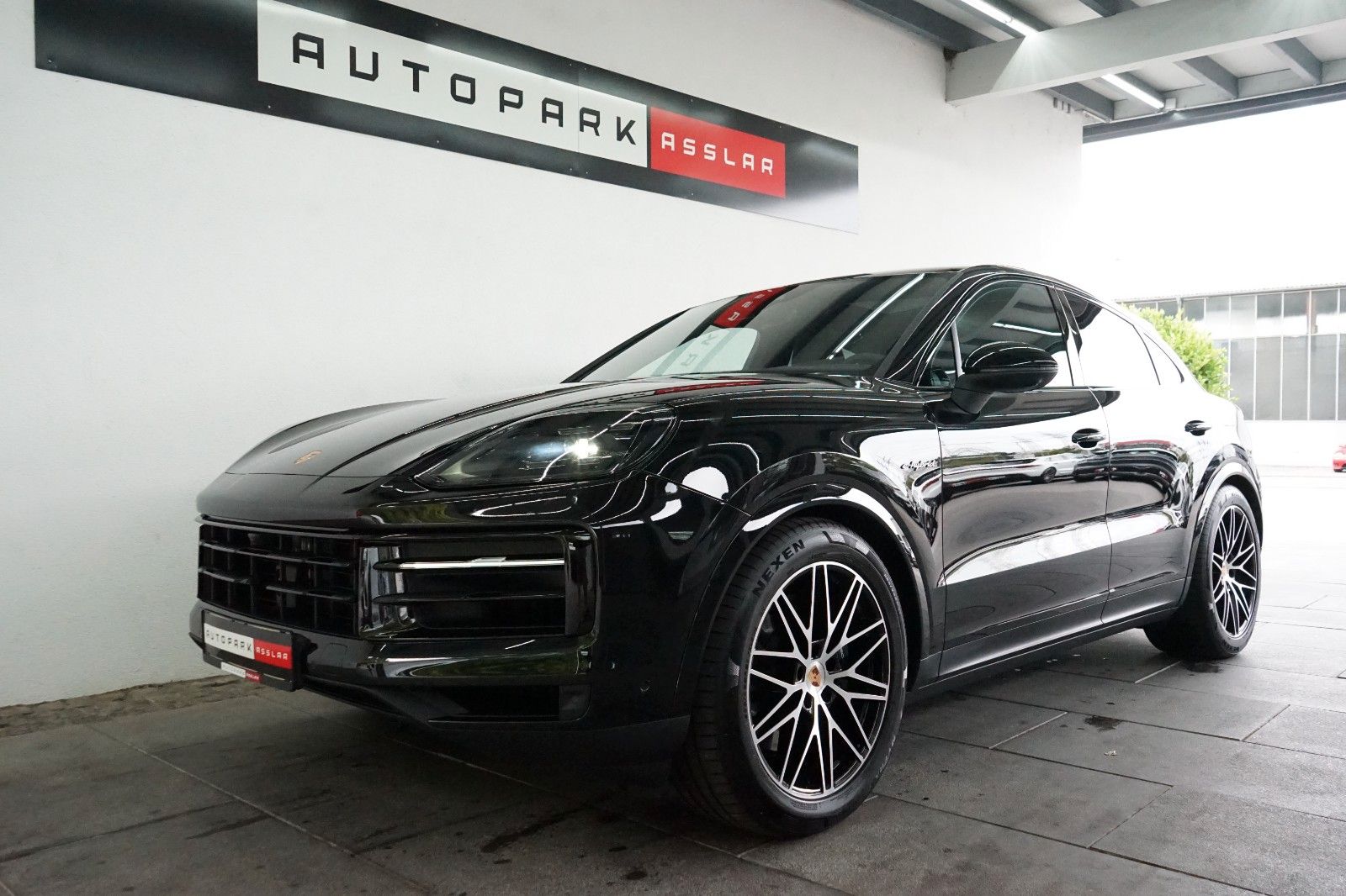 Porsche Cayenne Coupe E-Hybrid/P-DiSPLAY/BOSE/ACC/ACC/18