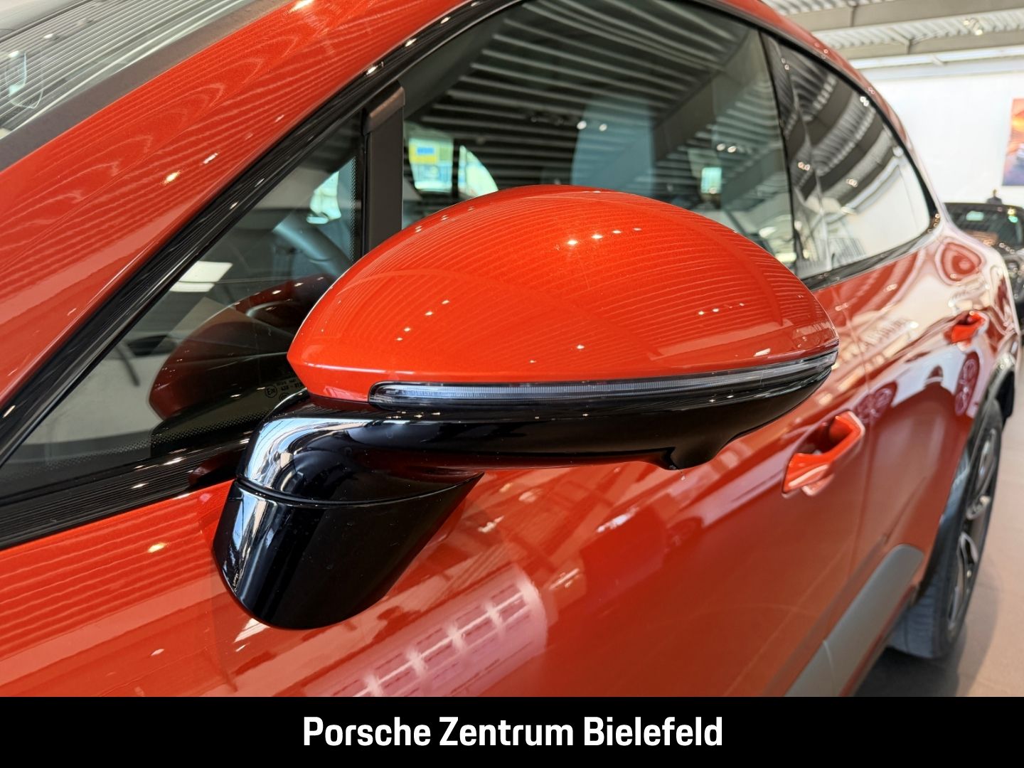 Porsche Macan Turbo HA-Lenkung InnoDrive Surround-View