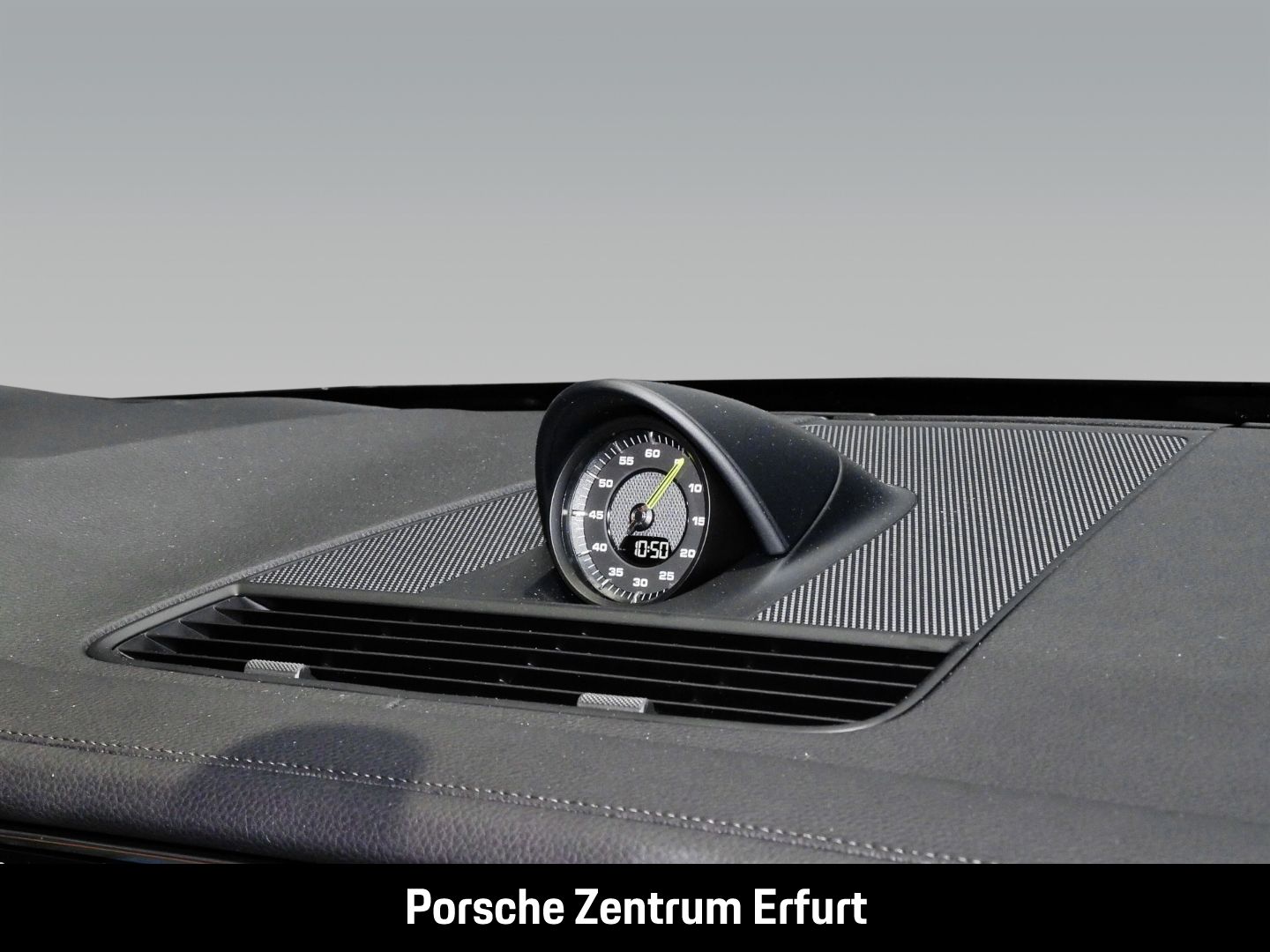 Porsche Panamera 4 E-Hybrid ST Platinum Edition