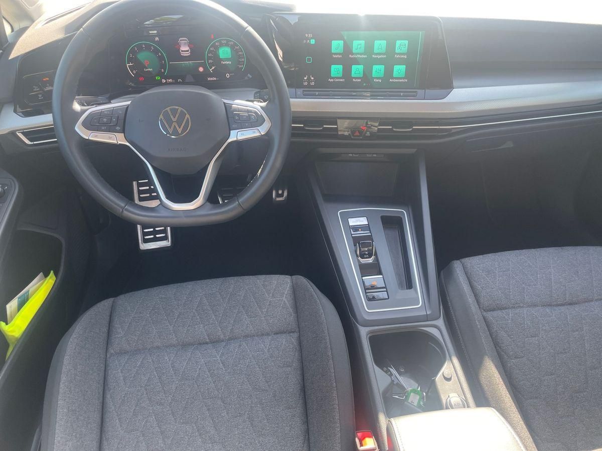 Volkswagen Golf VIII 1.5 eTSI DSG MOVE+ - Samsaru's Car Outlet