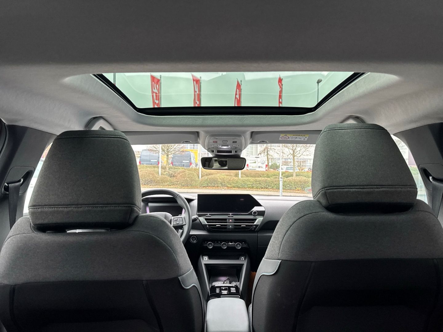 Citroën C4 Shine HUD AHK-abnehmbar Navi Ganzjahresreifen