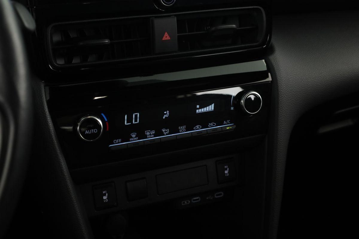 Toyota Yaris Cross CVT Team D LED Navi SHZ iACC Kam 17"