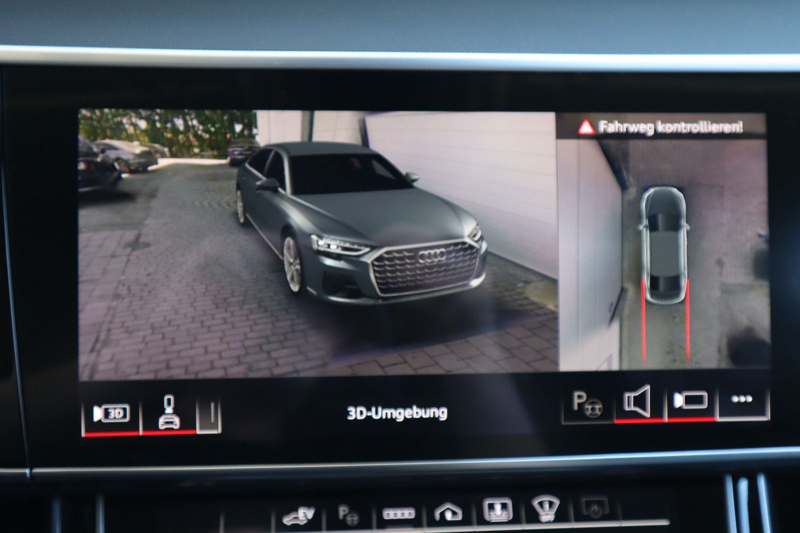 Audi A8L 60 TFSIe lang - Samsaru's Car Outlet