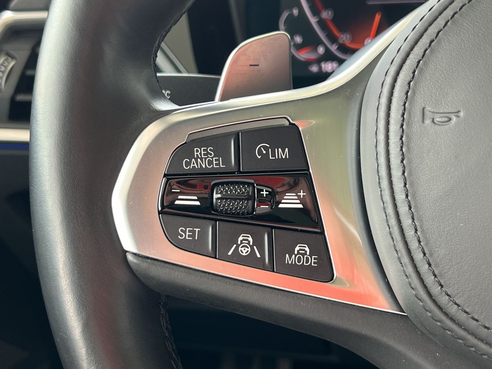 BMW 330i xDrive Touring M-Sport - Samsaru's Car Outlet