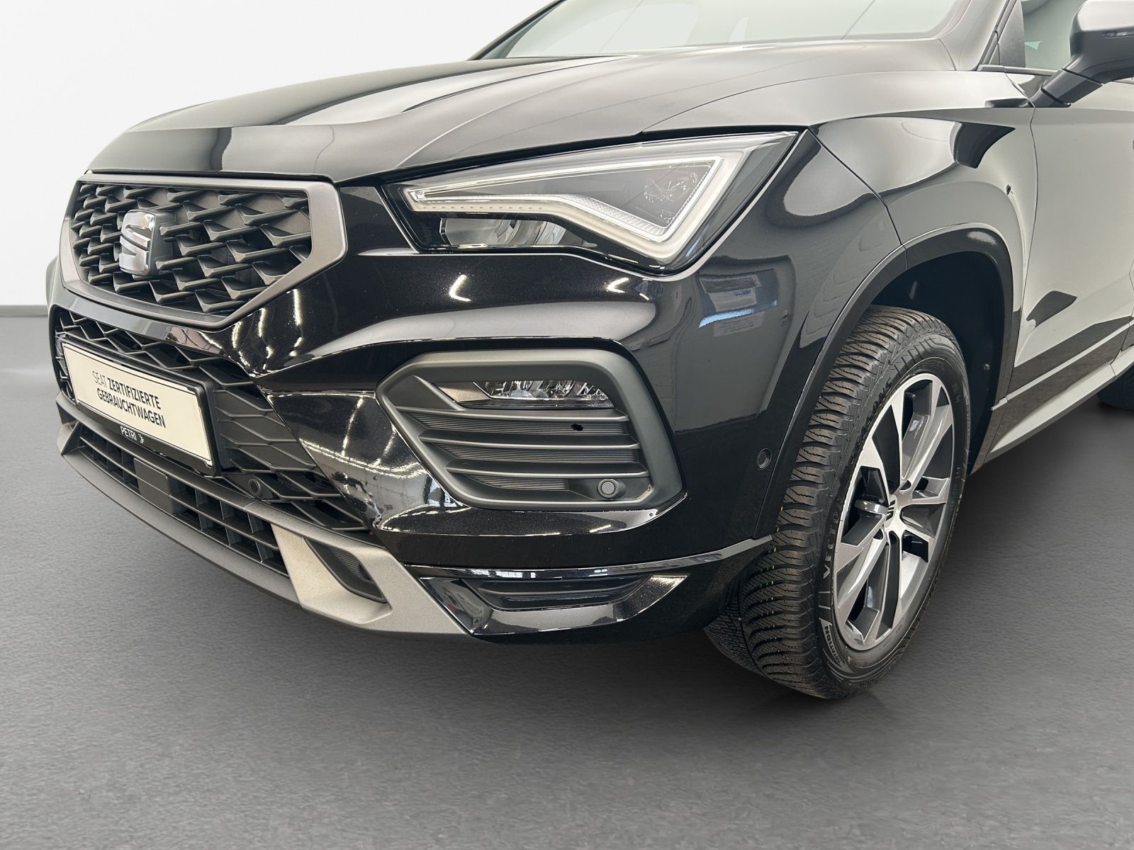 Seat Ateca FR 2.0 TDI DSG*NAVI*AHK*KAM*SHZ*ACC*LED*