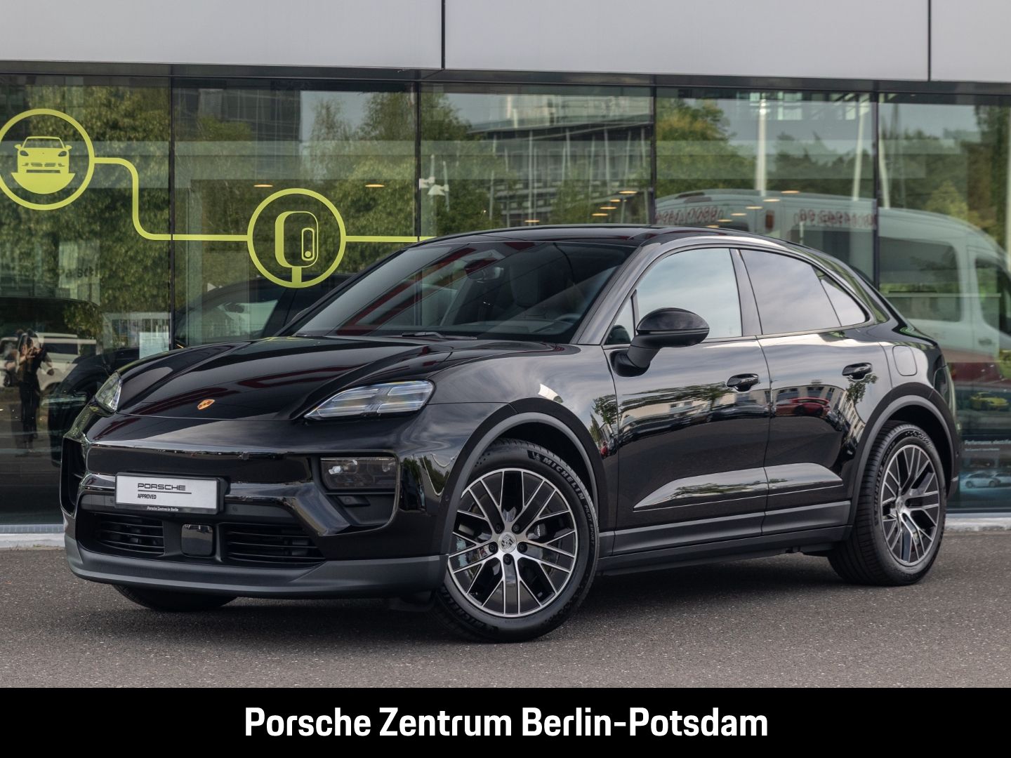 Porsche Macan - Samsaru's Car Outlet