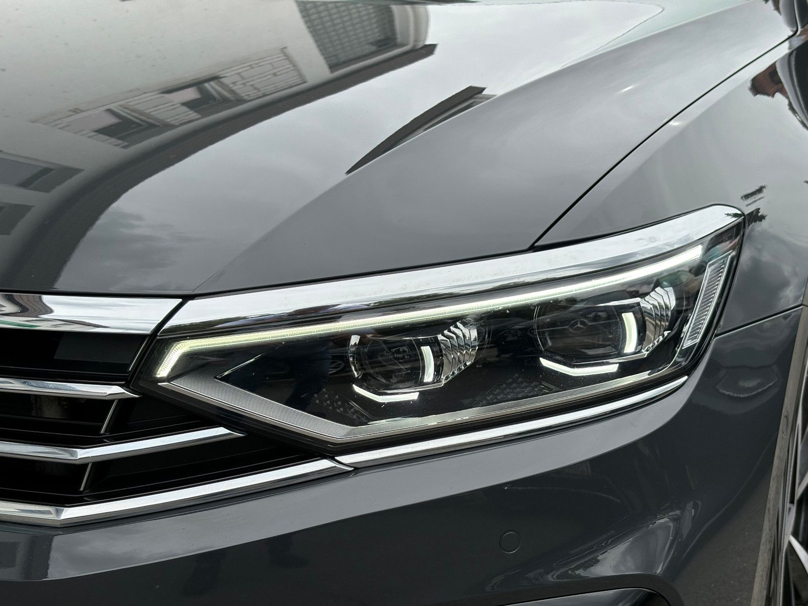 Volkswagen Passat 2.0 TSI DSG Variant 2x R LINE SPORT PAKET