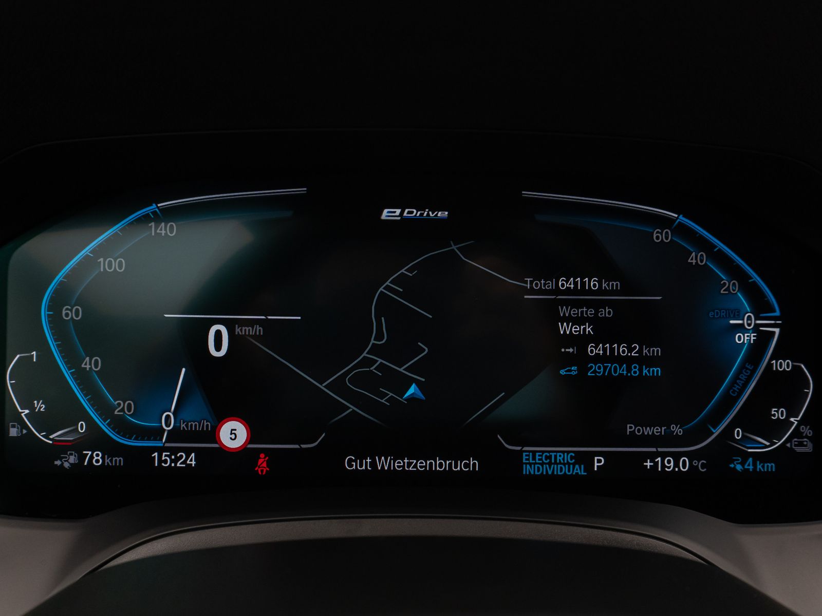 BMW 330e - Samsaru's Car Outlet