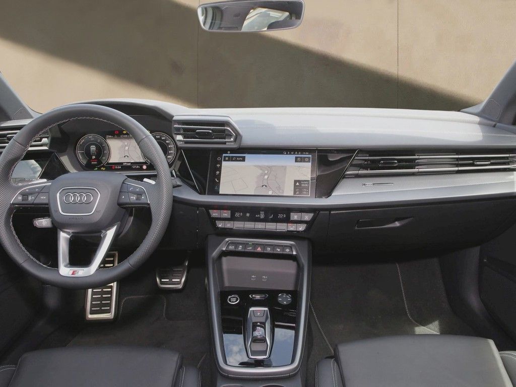 Audi A3 Sportback 45 TFSI e S line 18"|LEDER|PANO|SHZ
