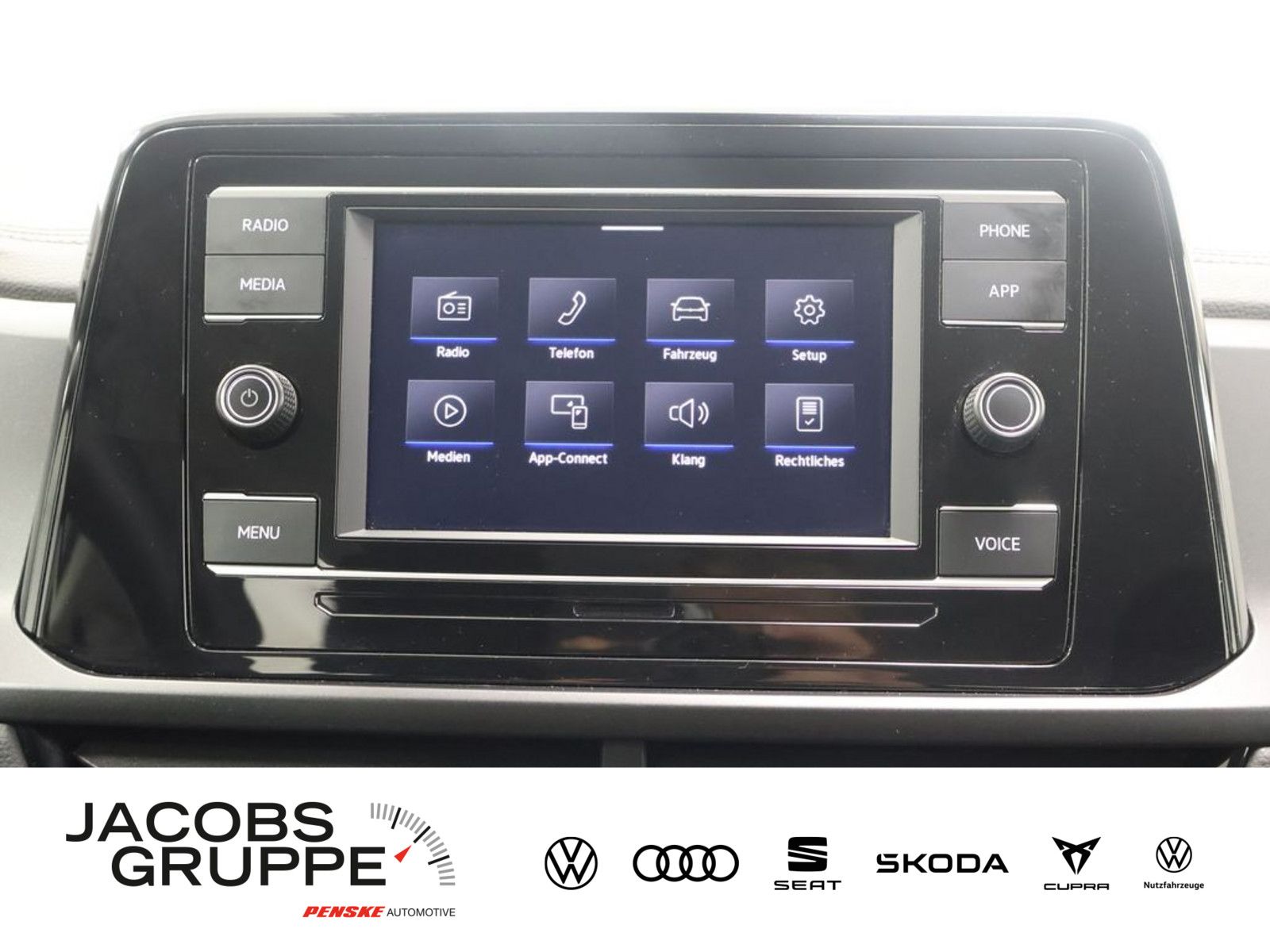 Volkswagen T-Roc 1.0 TSI - Samsaru's Car Outlet