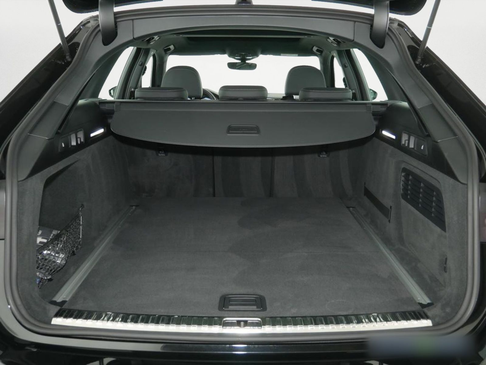 Audi A6 Avant 40 TDI quattro S line S tronic - Samsaru's Car Outlet