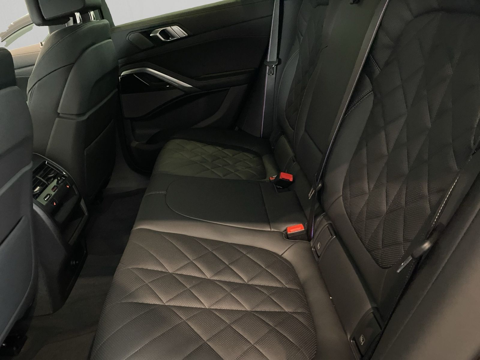 BMW X6 xDrive30d M SPORT PRO LED AHK HARMAN KARDON I