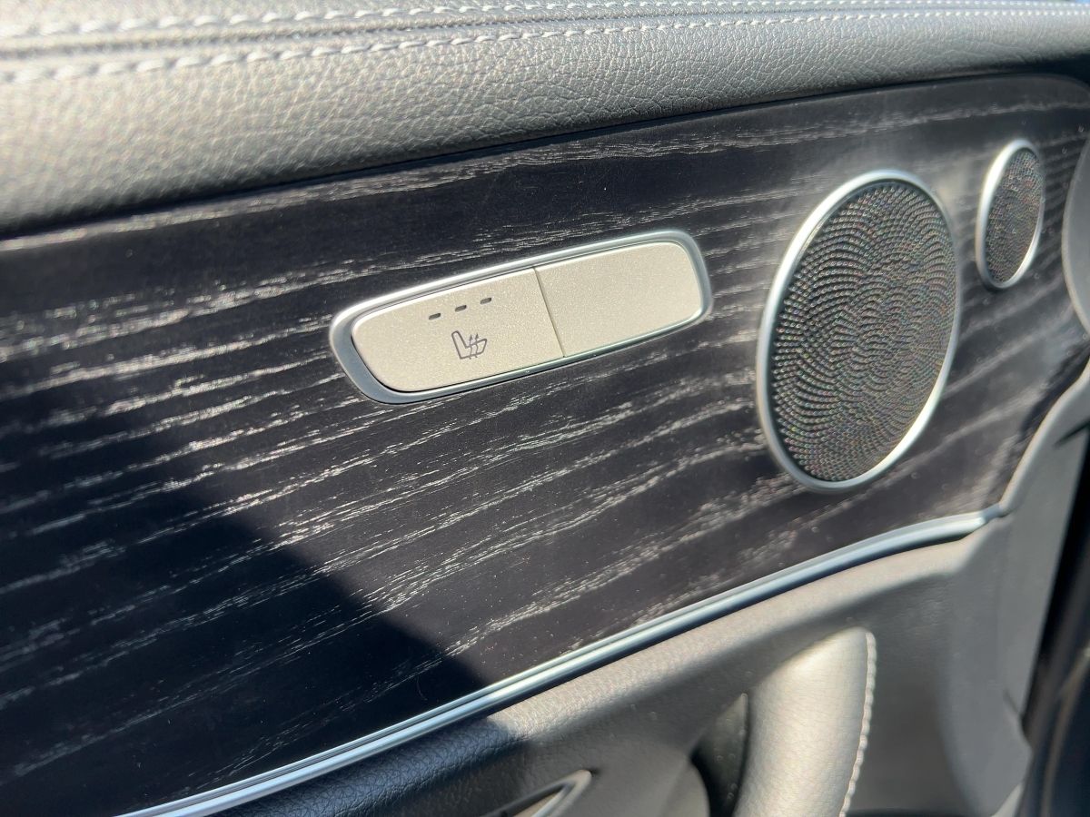 Mercedes-Benz E 220 d Avantgarde - Samsaru's Car Outlet