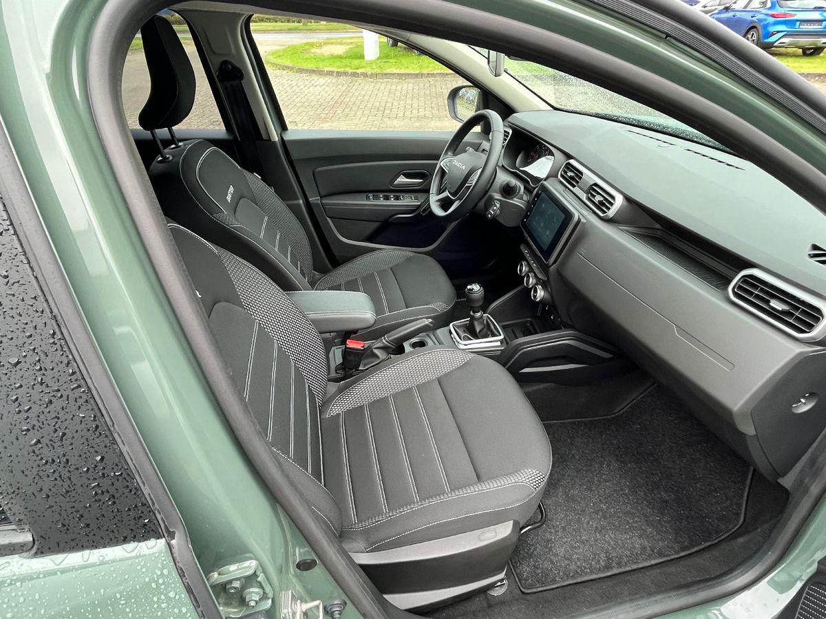 Dacia Duster TCe100 Journey - Samsaru's Car Outlet