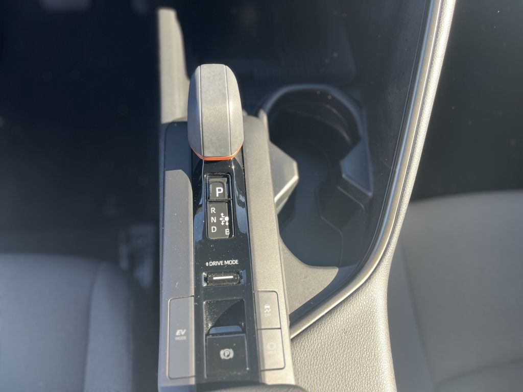 Toyota C-HR 1.8 Hybrid - Samsaru's Car Outlet