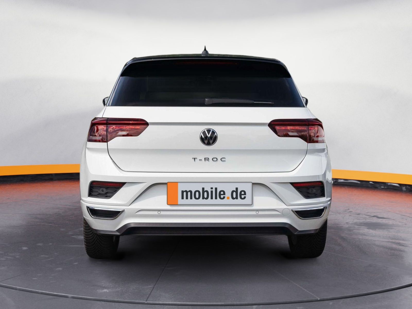 Volkswagen T-Roc 1.5 TSI Sport DSG - Samsaru's Car Outlet