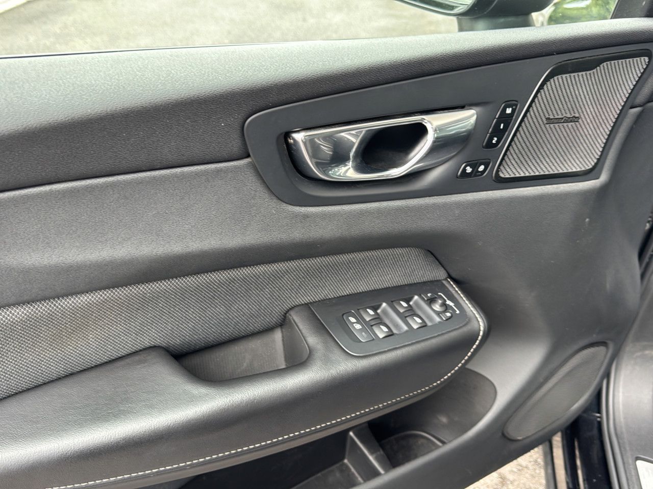 Volvo XC 60 Ultimate Dark AWD Bluetooth Navi LED Klima