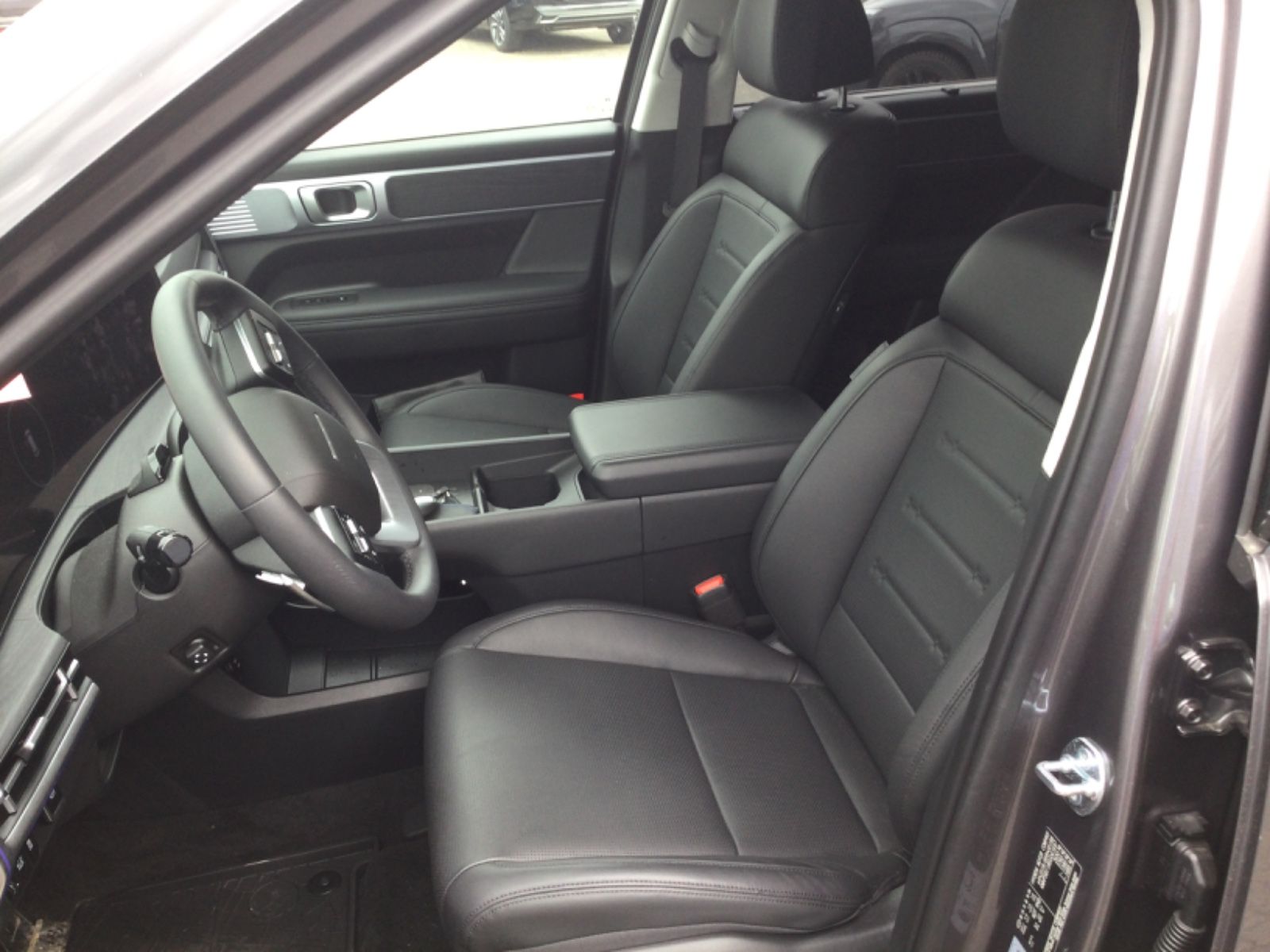 Hyundai Santa Fe 1.6 T-GDI Hybrid 4WD - Samsaru's Car Outlet