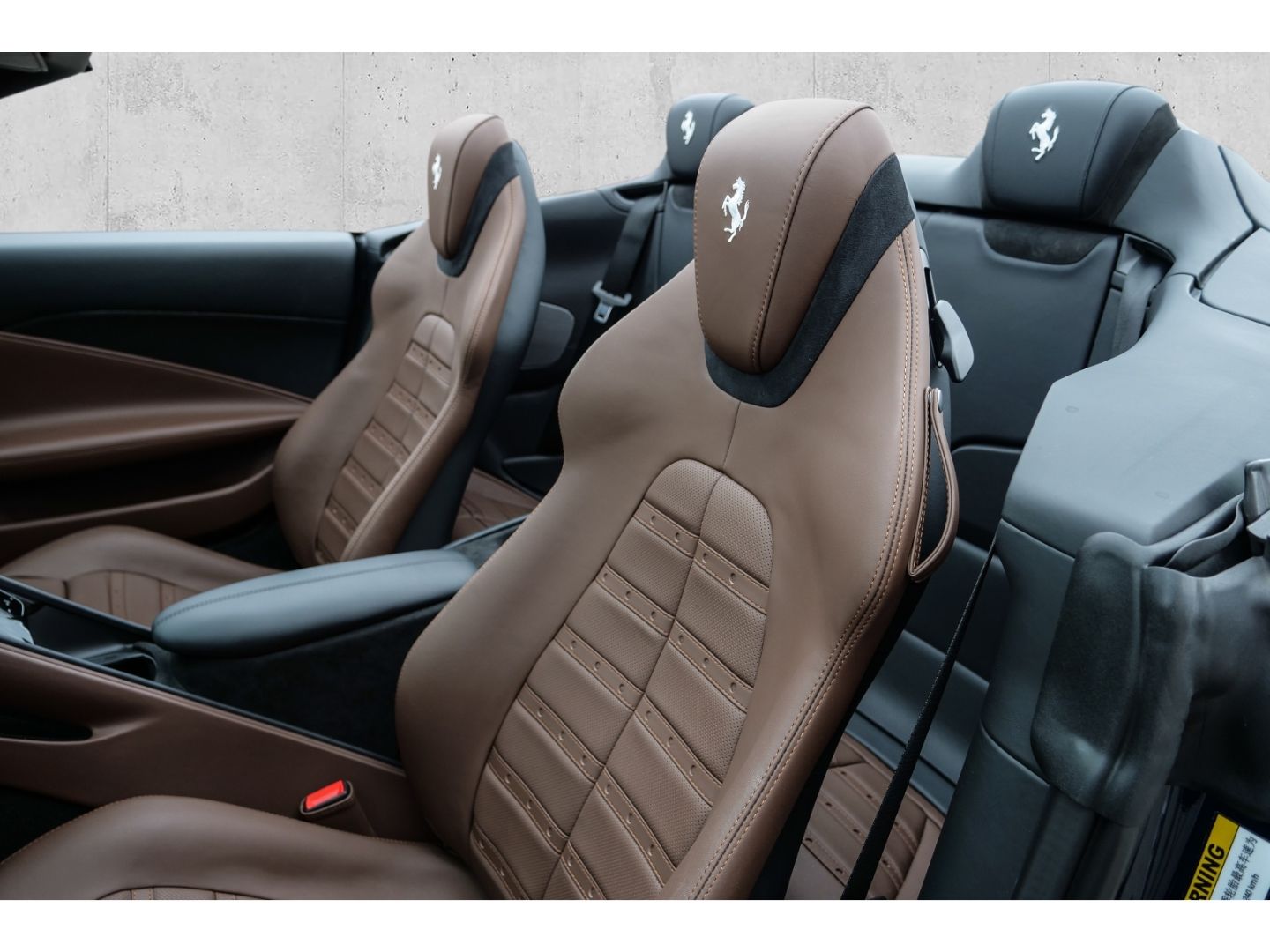 Ferrari Roma Spider - Samsaru's Car Outlet