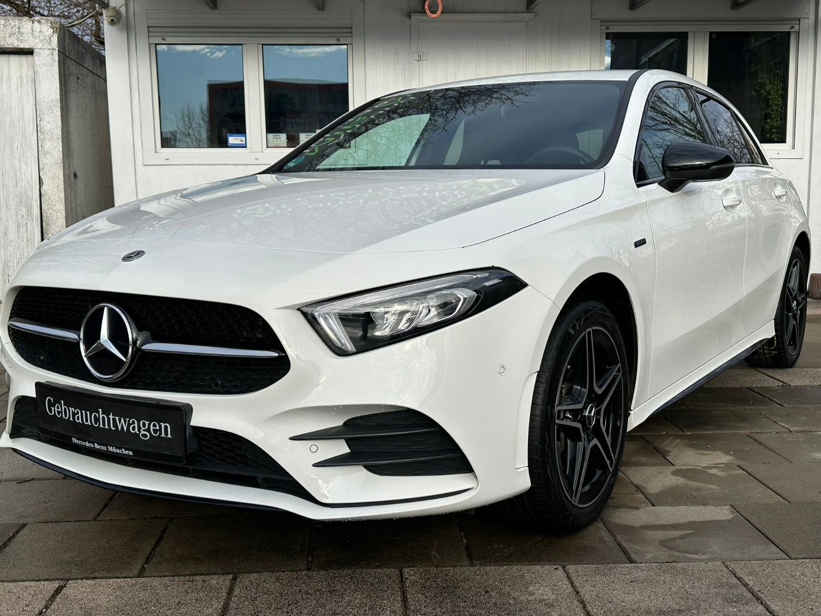 Mercedes-Benz A 250E AMG Edition - Samsaru's Car Outlet