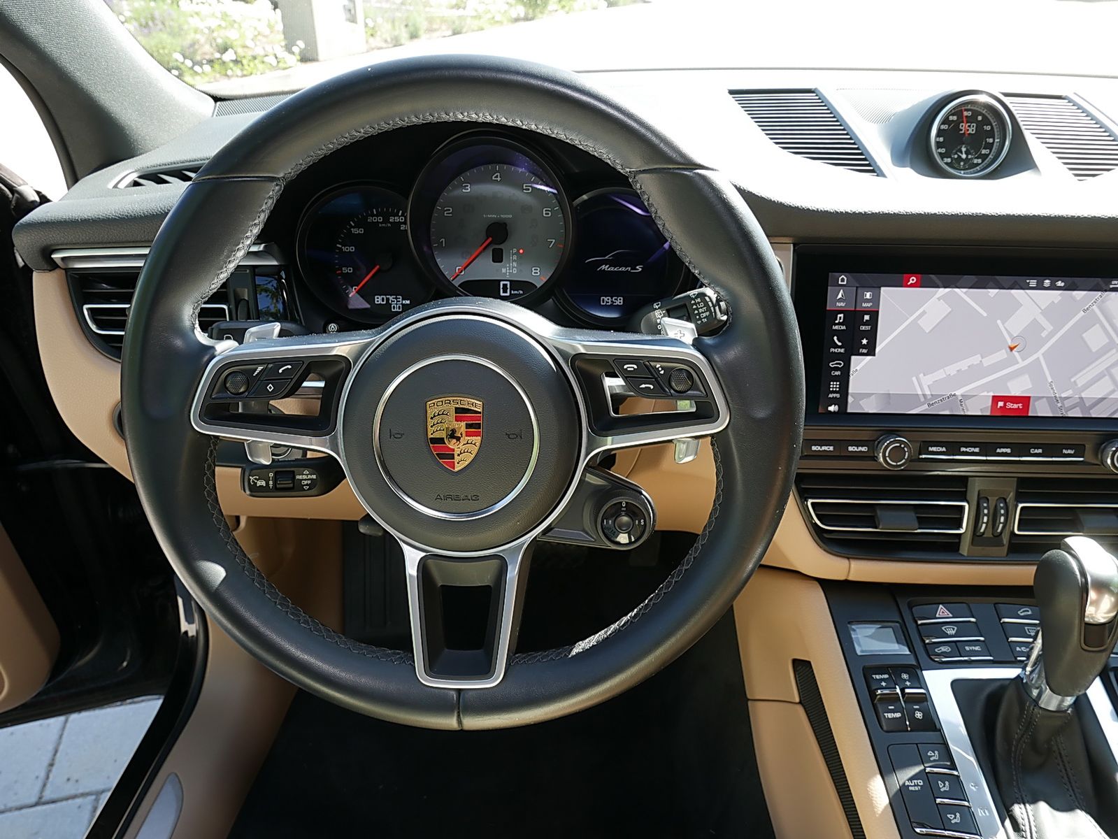 Porsche Macan S - Samsaru's Car Outlet