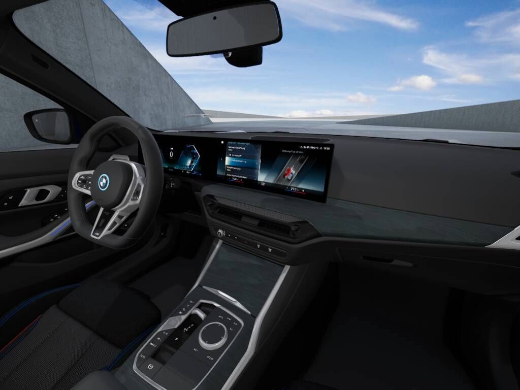 BMW 330e xDrive touring ///M Sport PRO PanoSD AHK AC