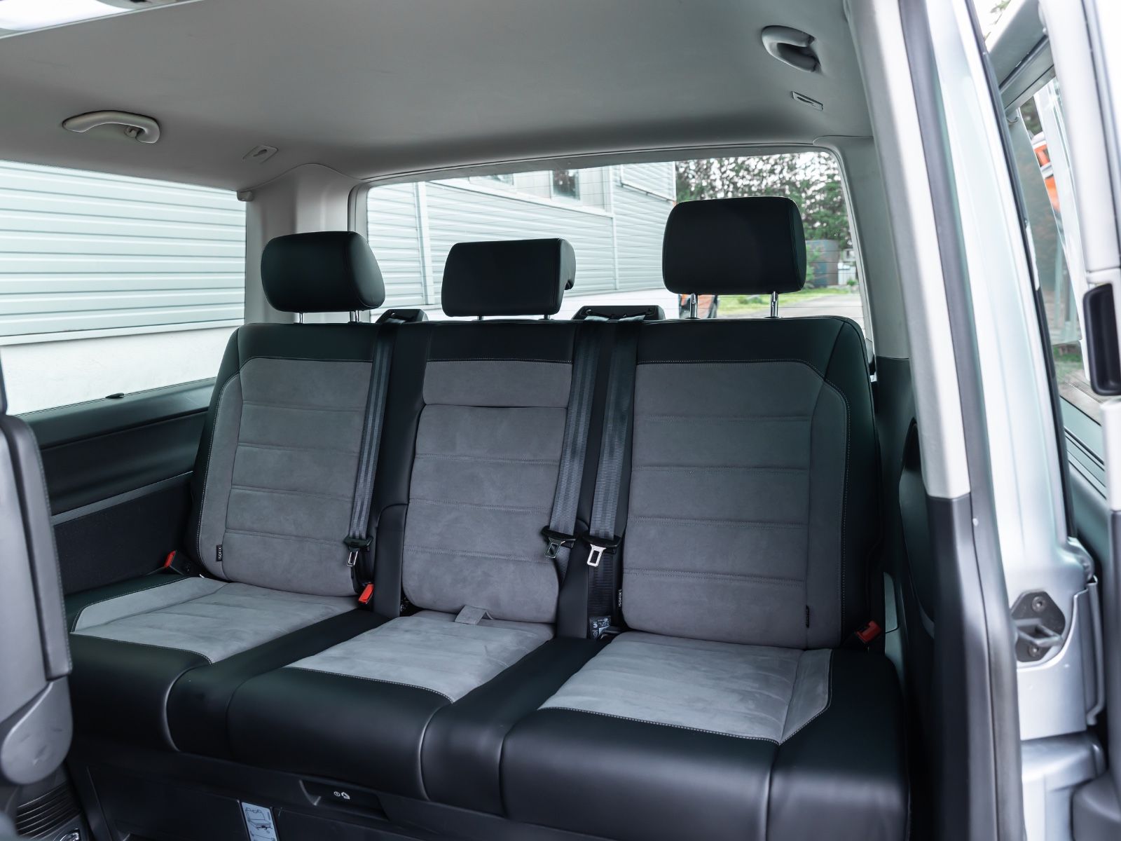 Volkswagen T6 Multivan - Samsaru's Car Outlet