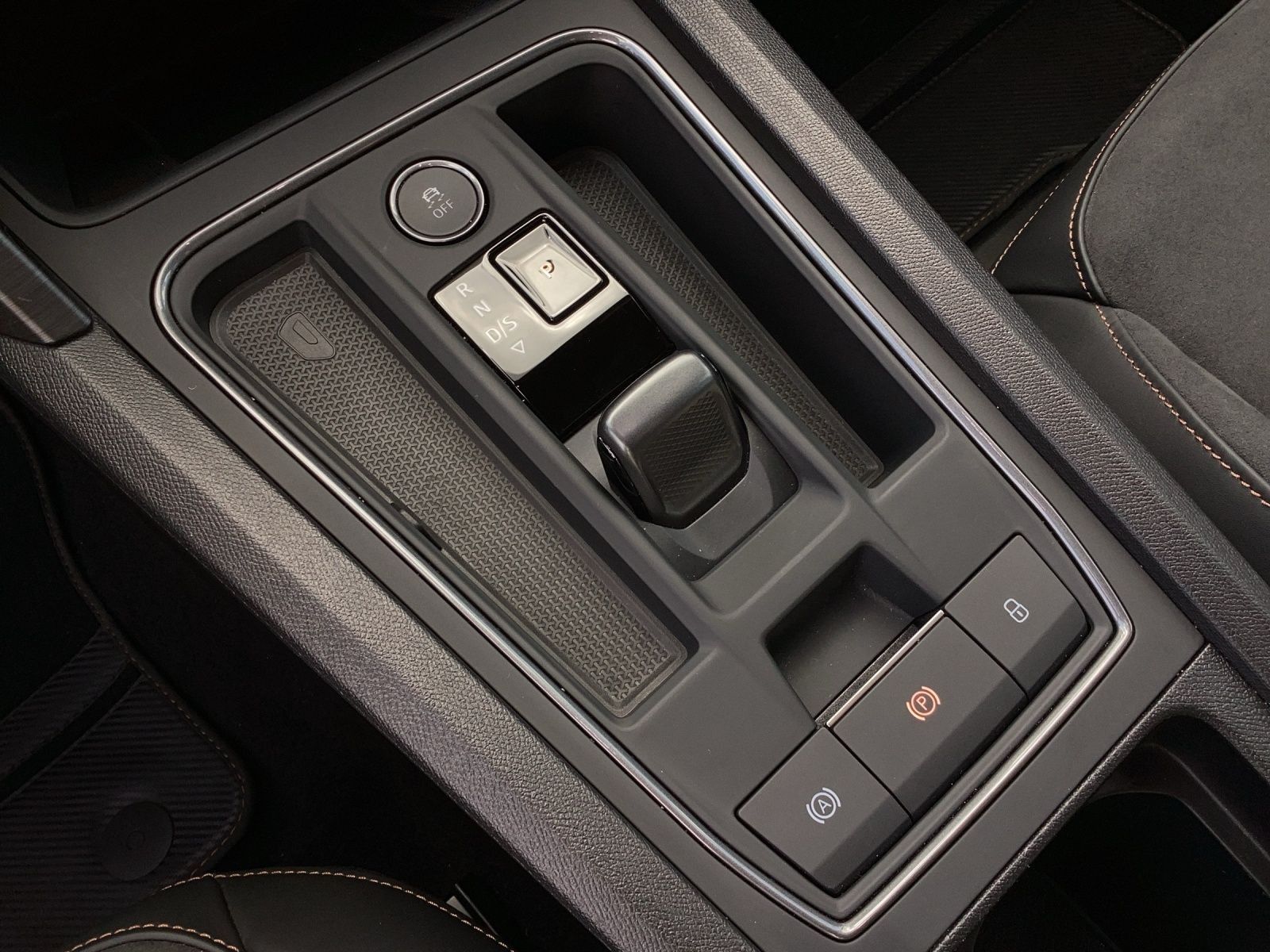Cupra Formentor 1.4 eHybrid VZ TRIBE EDITION MATRIX AH