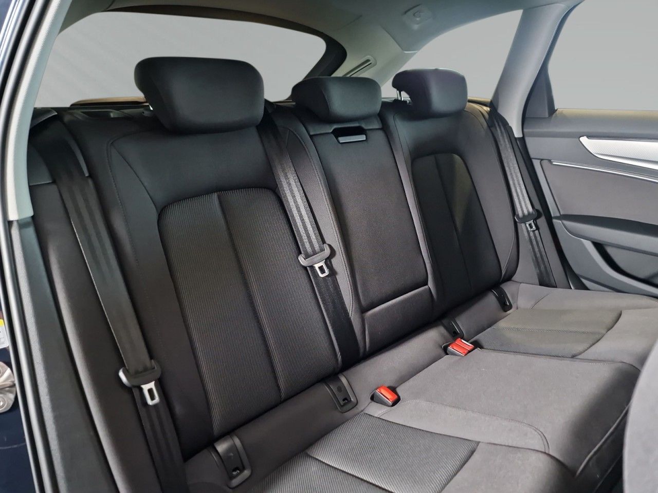 Audi A6 Avant 50 TFSI e quattro Sport S-tronic - Samsaru's Car Outlet
