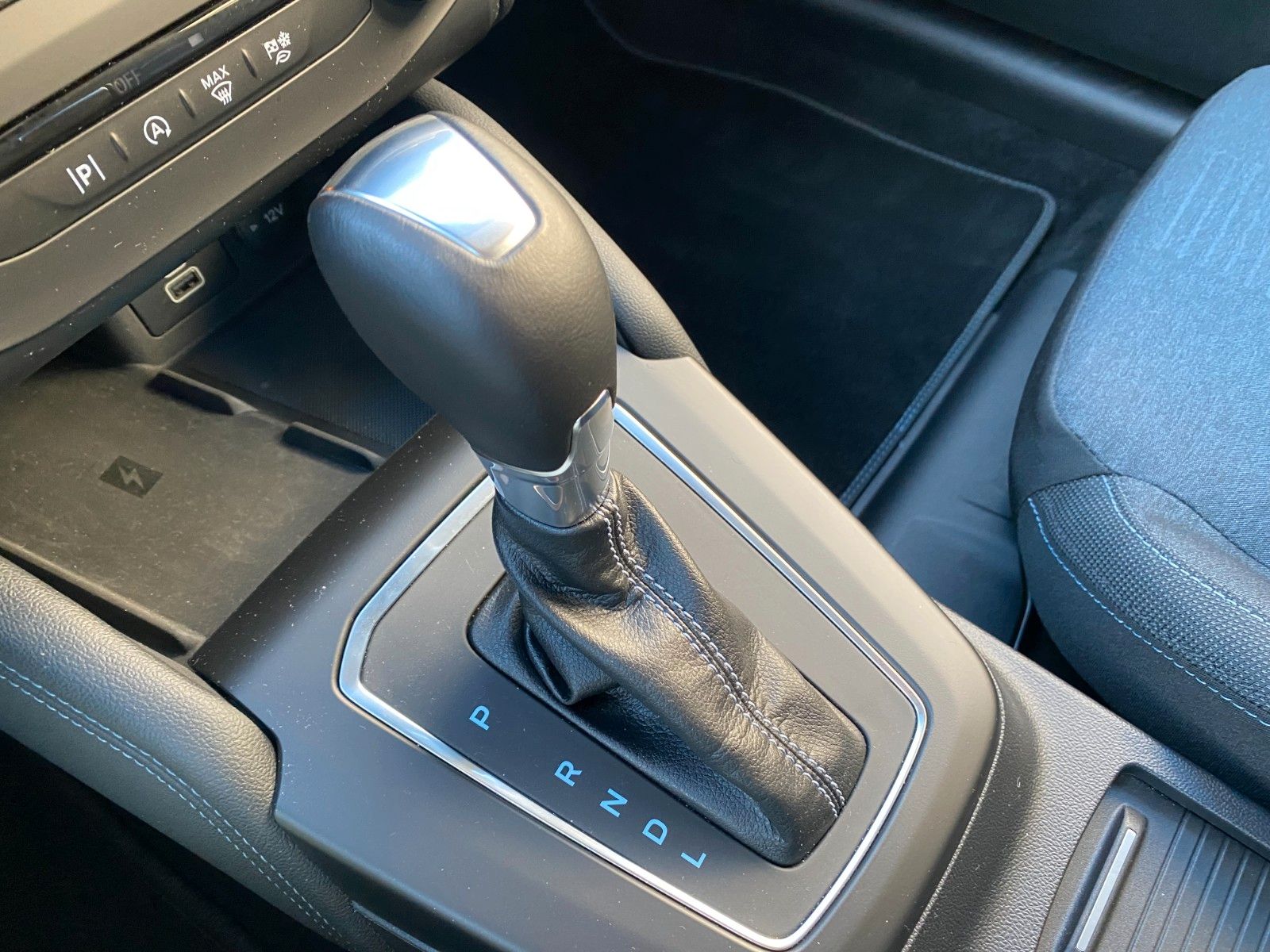 Ford Focus Turnier Active X 1,0EcoBoost*Automatik*Nav