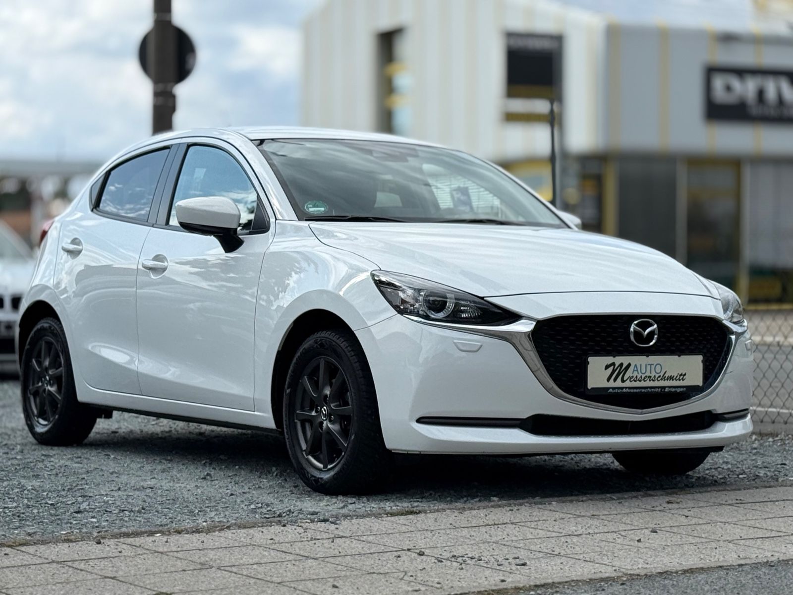 Mazda 2 Lim. Exclusive - Samsaru's Car Outlet