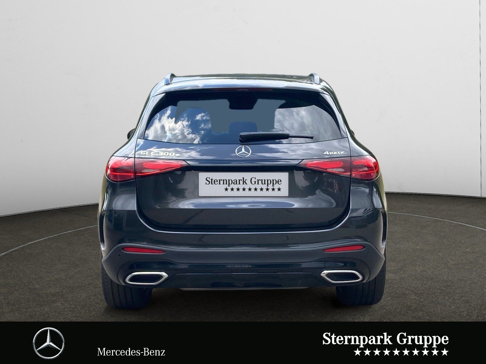 Mercedes-Benz GLC 300 e 4M AMG Premium Plus +AHK+Pano+DIST+20"