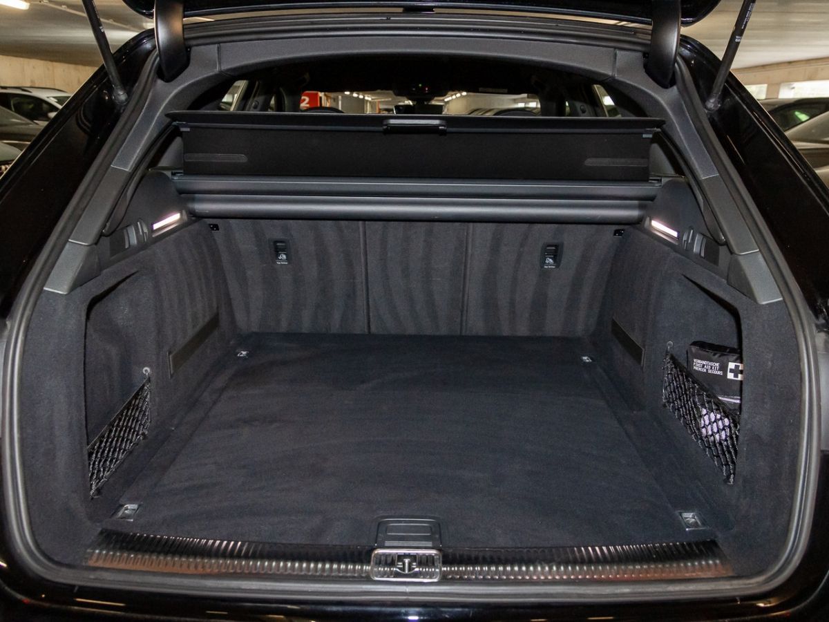 Audi A4 Avant 35 TDI advanced S line - Samsaru's Car Outlet