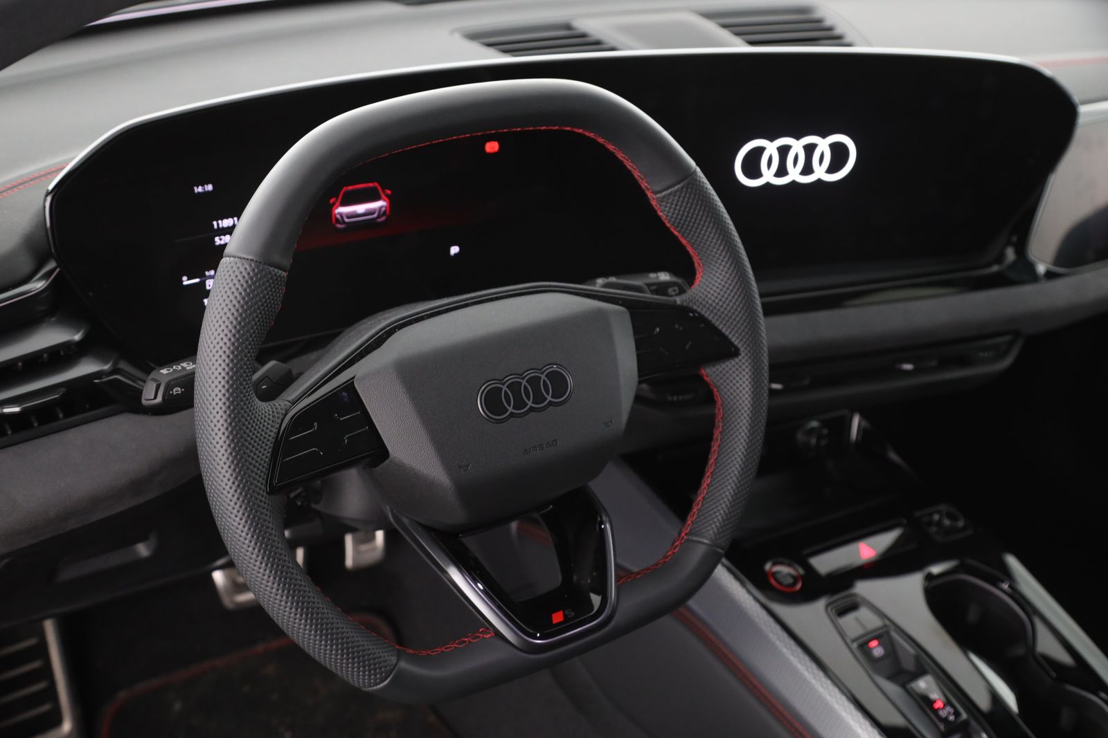 Audi A5 Avant e hybrid quattro S tronic S line | AHK