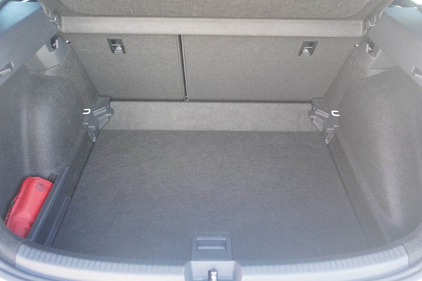 Volkswagen Taigo 1.0 TSI DSG R-Line - Samsaru's Car Outlet