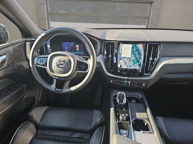 Volvo XC60 B5 B AWD Plus Dark - Samsaru's Car Outlet