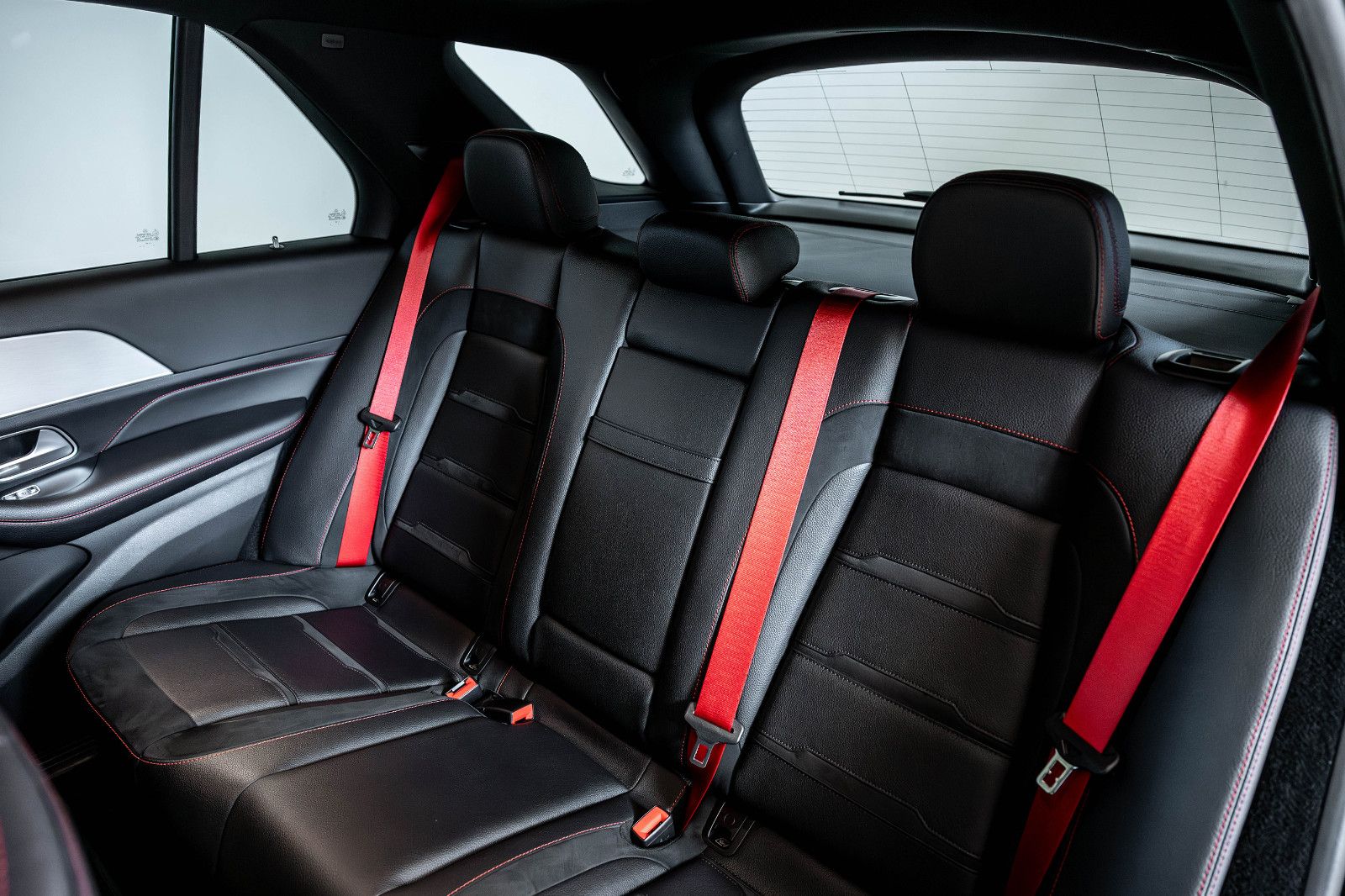Mercedes-Benz GLE 53 AMG SUV NIGHT PANO MULTIBEAM MBUX BURMEST