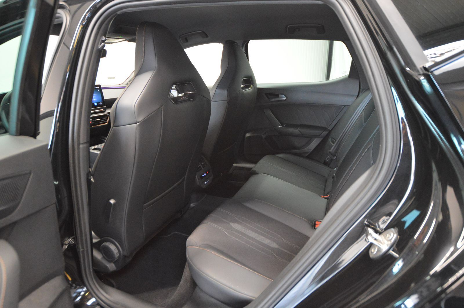 Cupra Leon 2.0 TSI VZ - Samsaru's Car Outlet