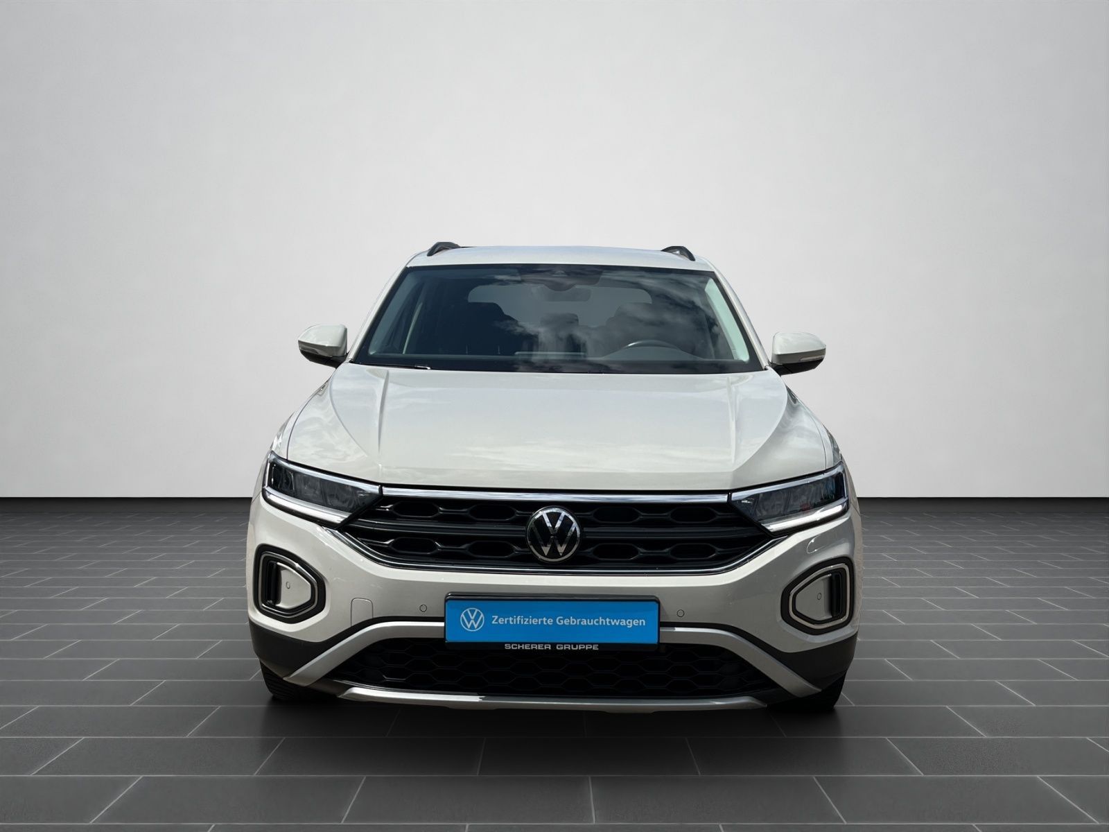 Volkswagen T-ROC Life 2.0 TDI - Samsaru's Car Outlet