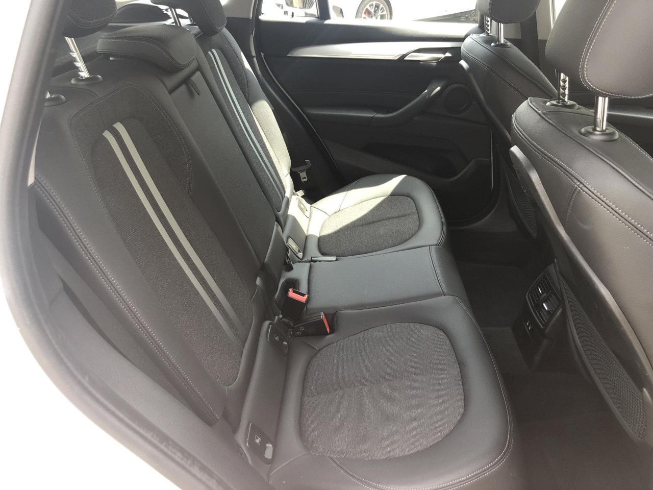 BMW X1 xDrive 18d Sports - Samsaru's Car Outlet