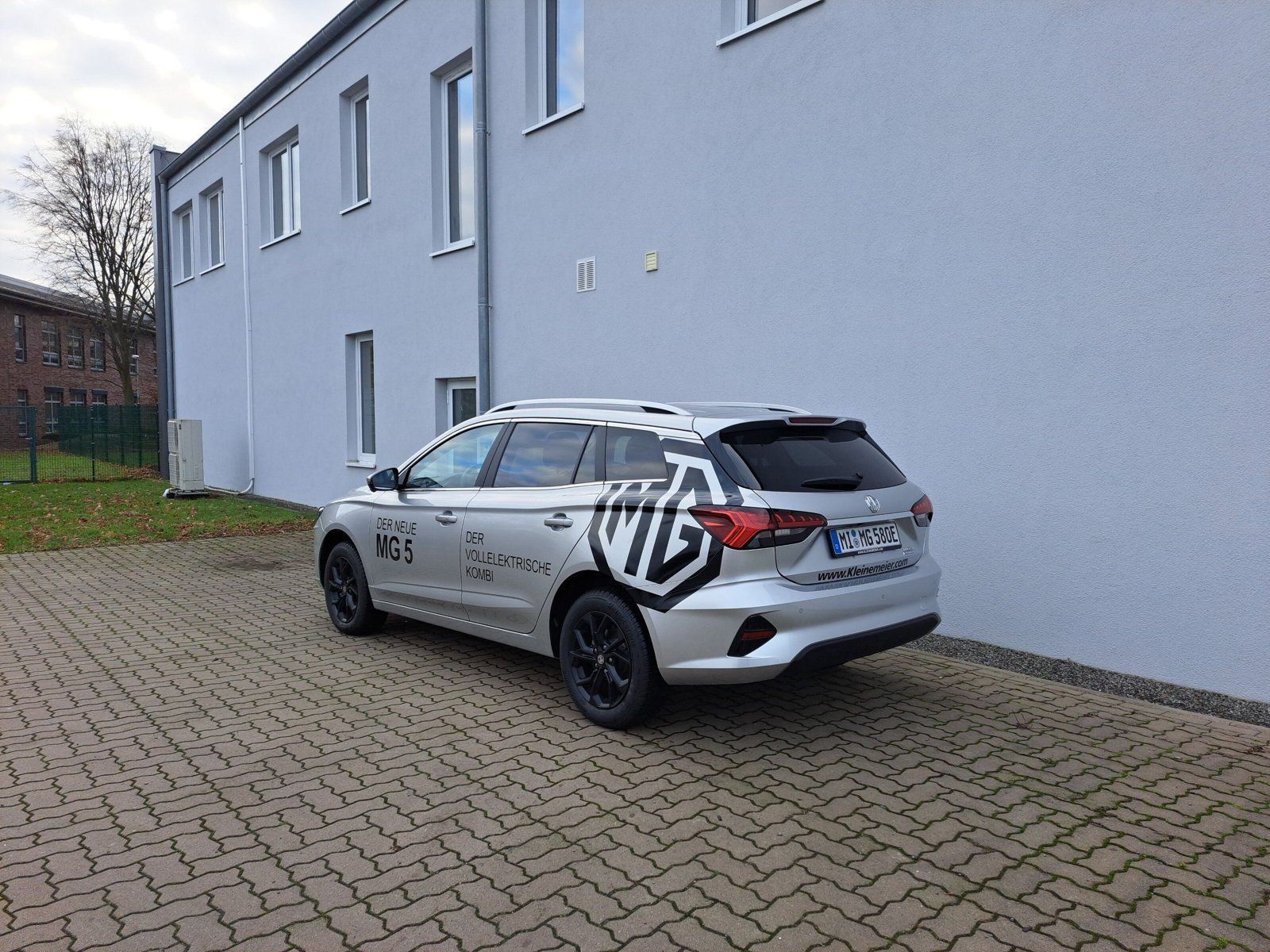 MG5 EV 61kWH Luxury *360°CAM, Leder,uvm...*Black