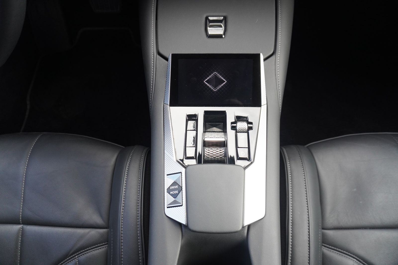 DS Automobiles DS4 PureTech130 Aut. Matrix ACC Navi 360° Pano