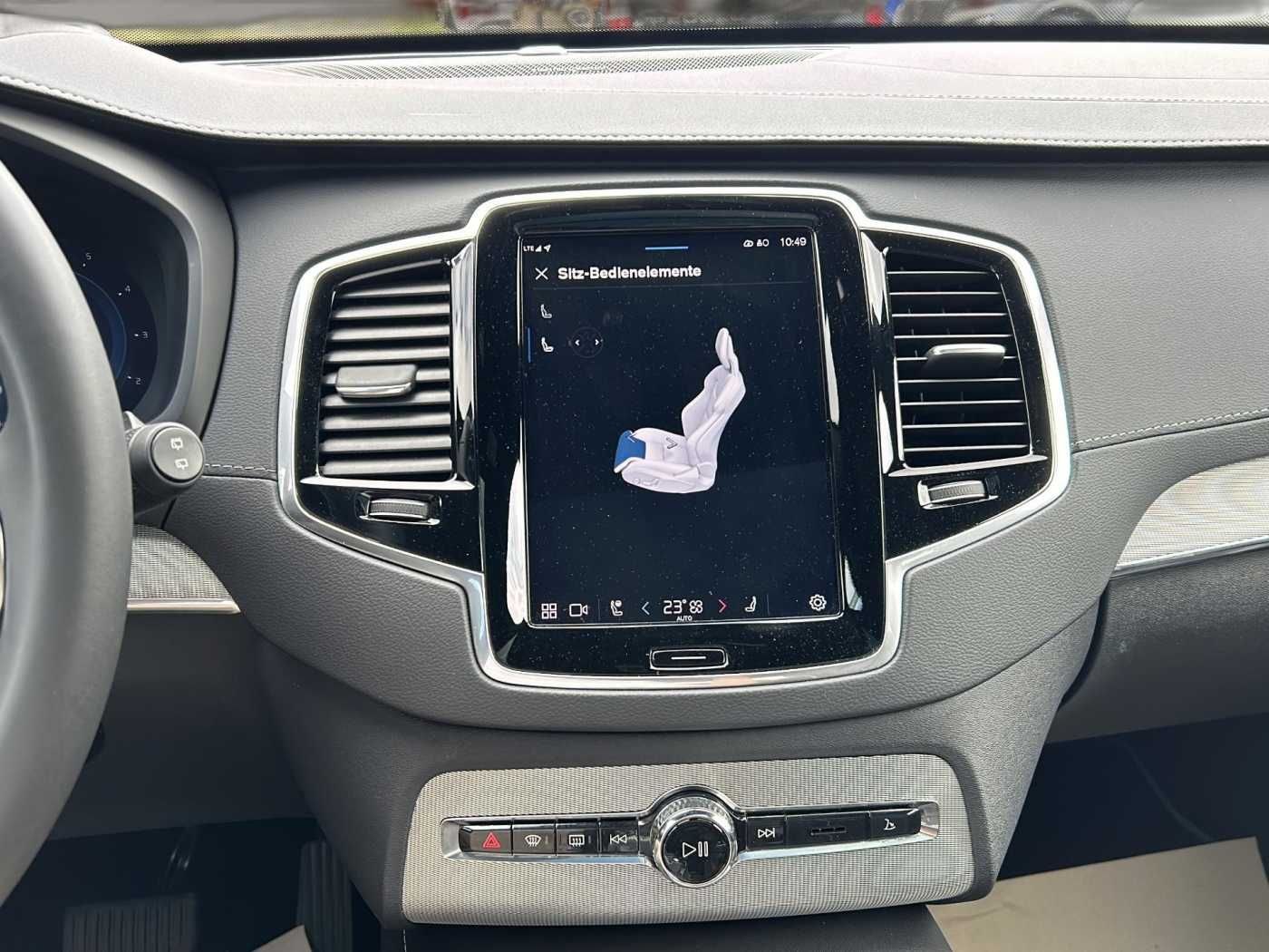 Volvo XC 90 Ultimate Bright AWD - Samsaru's Car Outlet