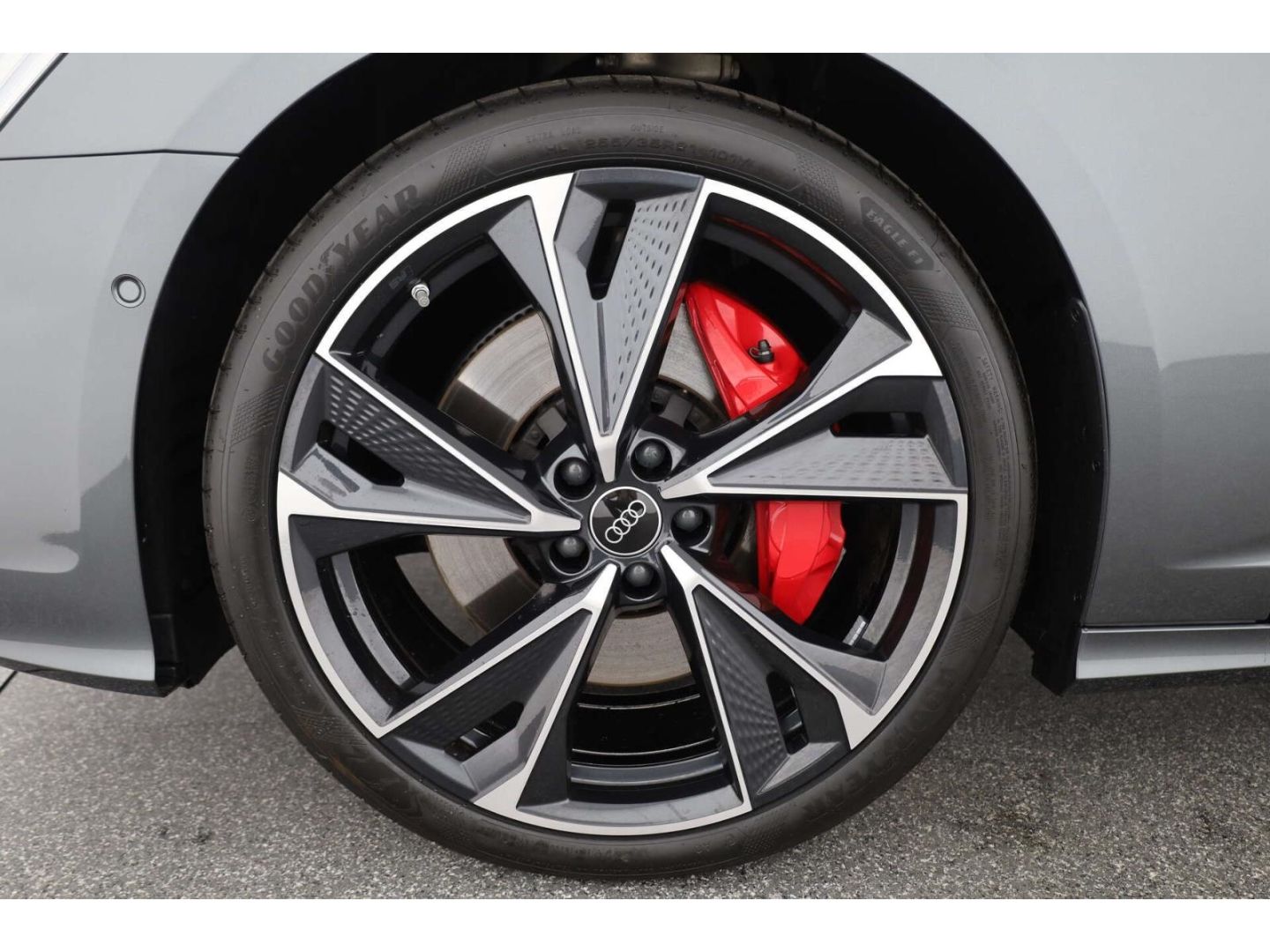 Audi A6 Avant 55 TFSI e quattro S line - Samsaru's Car Outlet