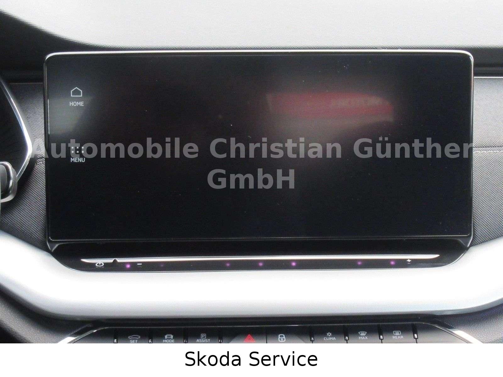 Skoda Octavia Combi Style 1.5 TSI - Samsaru's Car Outlet