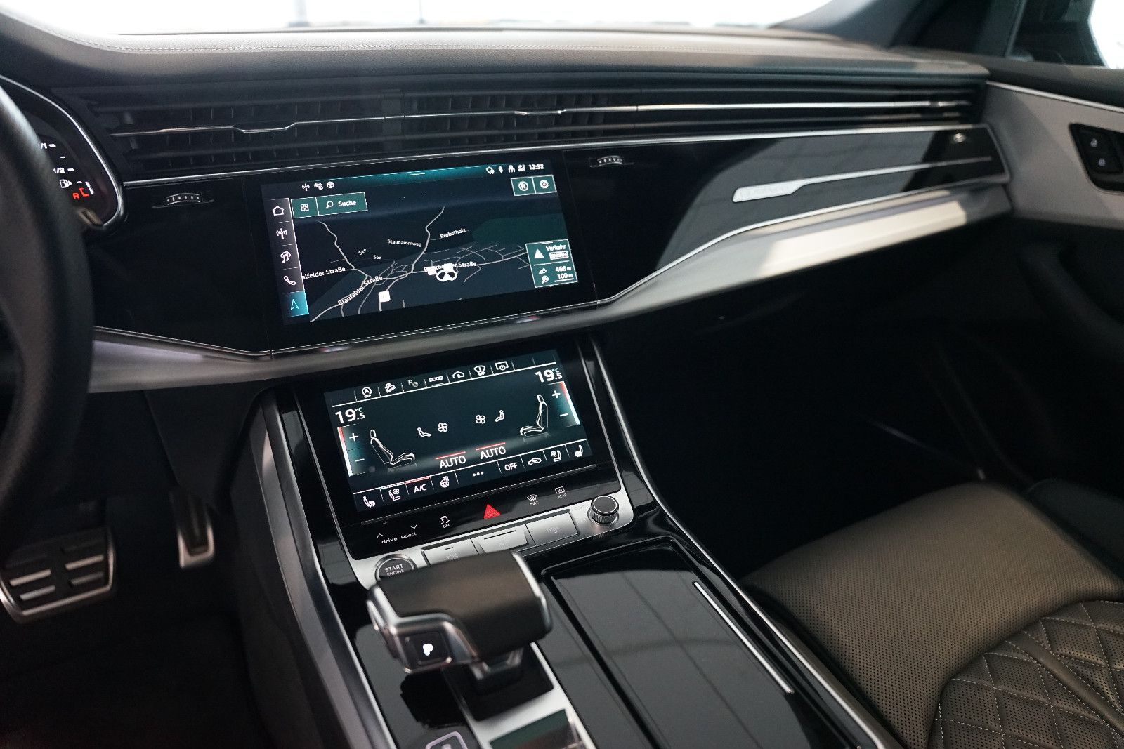 Audi Q8 50 TDI quattro | S line | Pano | B&O | Matrix